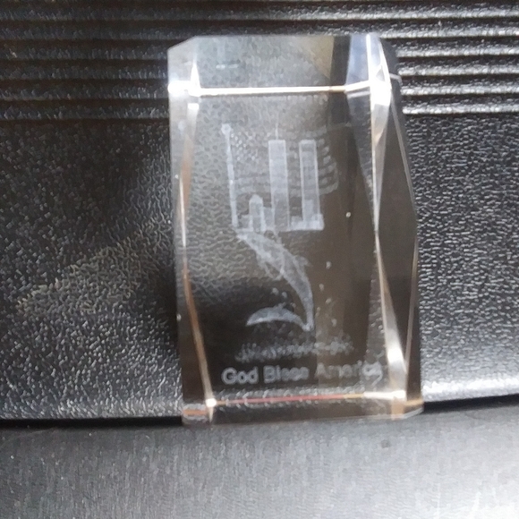 09/11 with Eagle, American Flag, Whale and Dolphin Laser Etched Crystal C… - Picture 6 of 6
